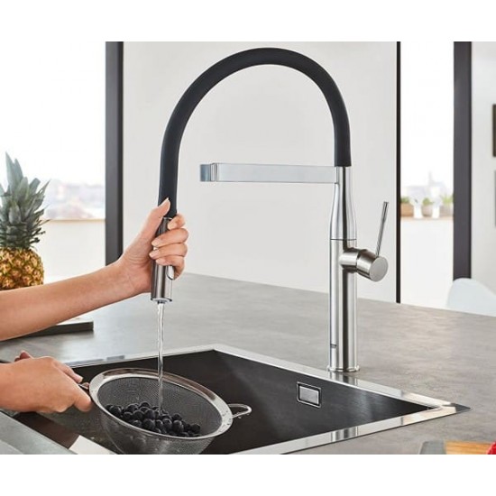 Змішувач для кухні з рефлекторним виливом Grohe Essence, хром/чорний (30294000)