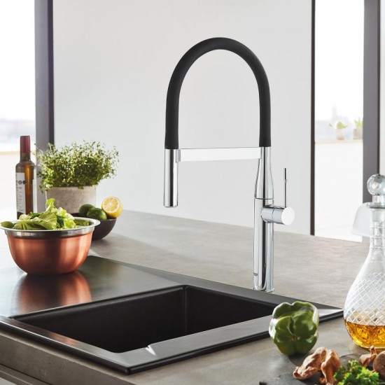 Змішувач для кухні з рефлекторним виливом Grohe Essence, хром/чорний (30294000)